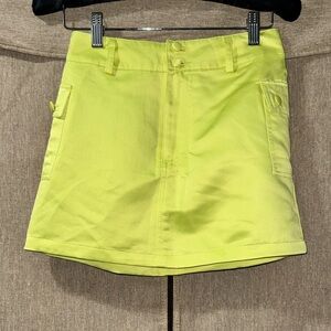 Forever 21 Bright Yellow Mini Satin Cargo Skirt. New with Tags. Size XS.